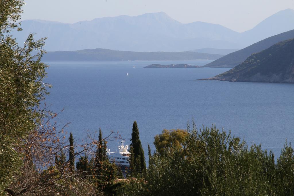 Luxury Stone Villa Fiskardo Bagian luar foto