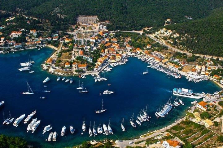 Luxury Stone Villa Fiskardo Bagian luar foto